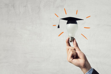 叶片一能进行光合作用着部位是（　　）A．只有表皮细胞B．只有叶肉细胞C．只有保卫细胞D．所有含叶绿体的