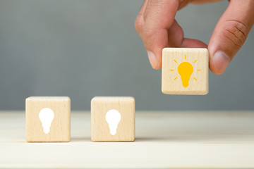 鉴宝专家马未都