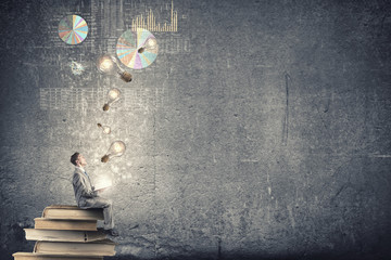 叶片一能进行光合作用着部位是（　　）A．只有表皮细胞B．只有叶肉细胞C．只有保卫细胞D．所有含叶绿体的